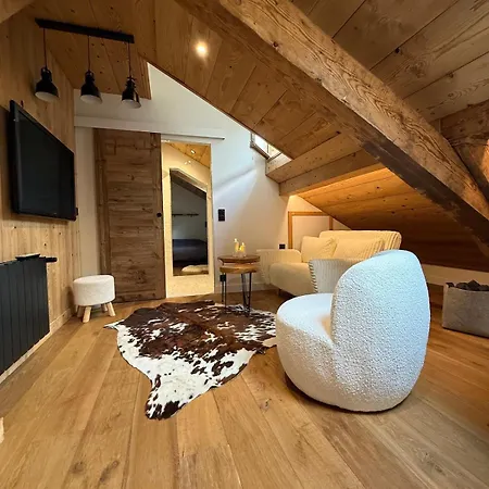 Alpine Haven , 1 Bedroom ,very Central, 300 M From